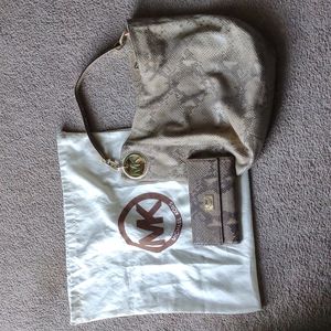 Matching Michael Kors Handbag and Wallet set